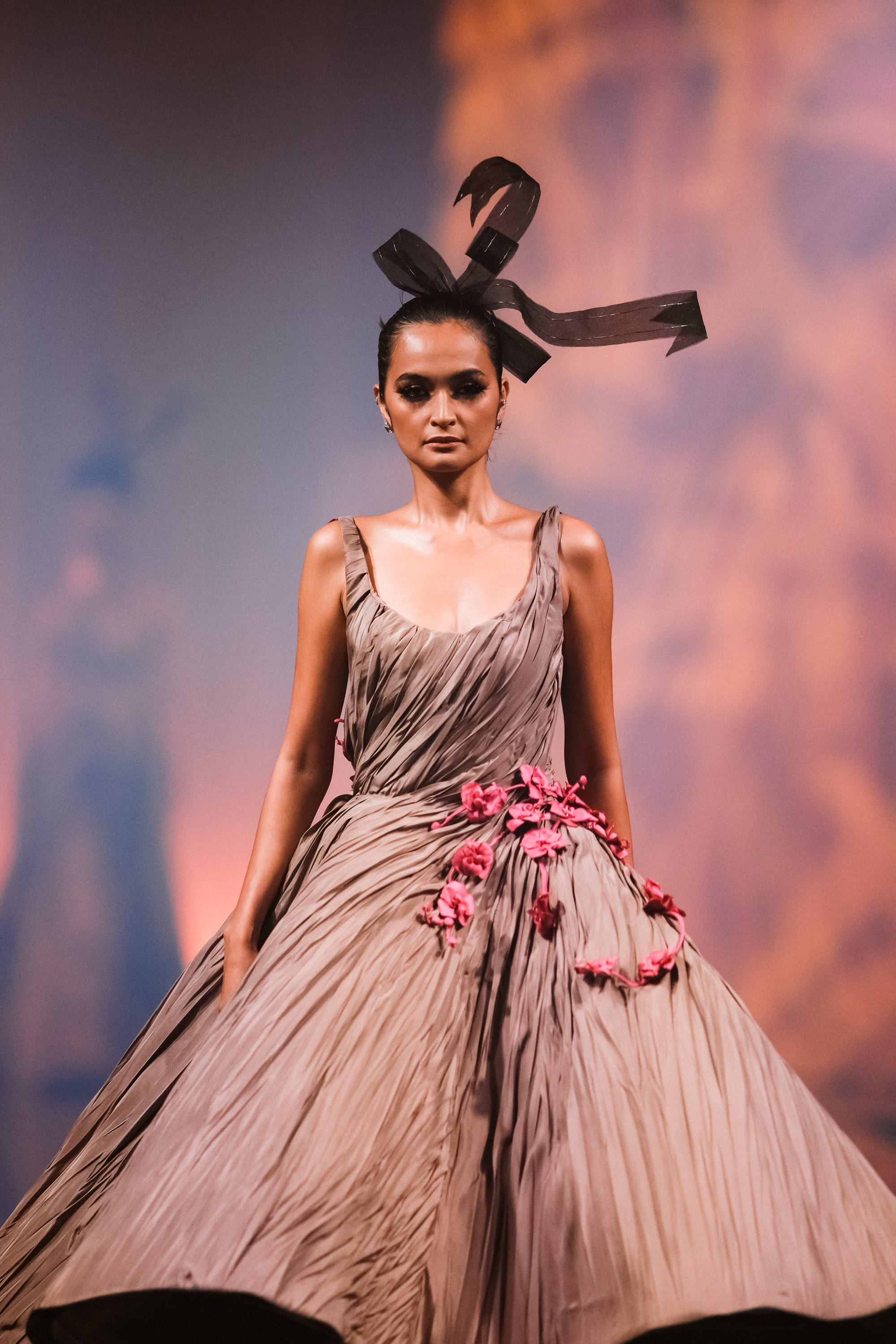 Jach Manere opens the show for Mark Bumgarner